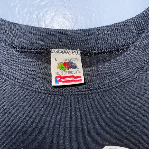 1990s Sports Team Black Tiger Crewneck Sweater Large made in USA - Picture 3 of 4